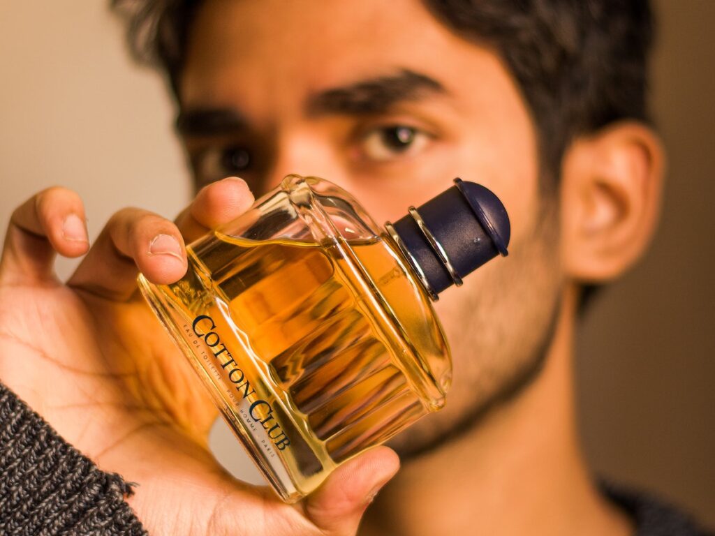 Cologne vs Perfume What's the Difference? Dapper Confidential