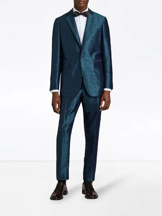 Tips for Wearing Casual Suits