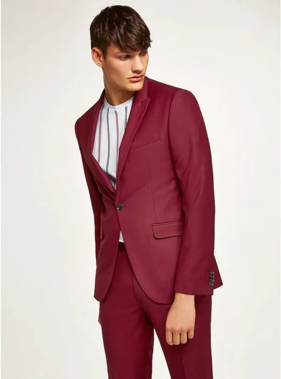 Tips for Wearing Casual Suits