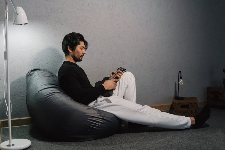man wearing cool white linen pants