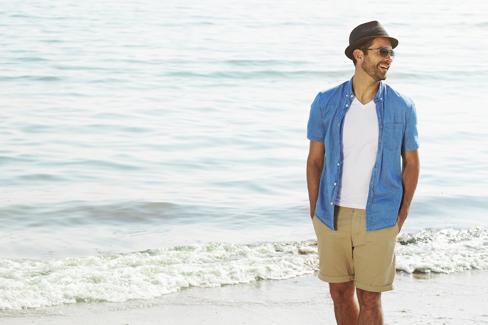 Man wearing stylish chino shorts