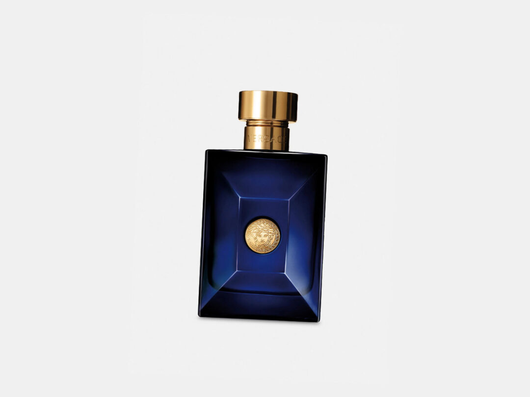 What Does Versace Dylan Blue Smell Like? Dapper Confidential