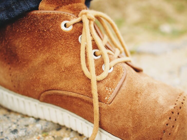 The Essential Guide to Tuxedo Pocket Squares: How to Elevate Your